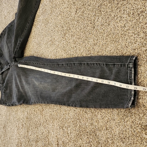 Judy Blue Jeans - Picture 9 of 11